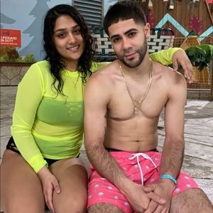 Meet your Posher, Sade